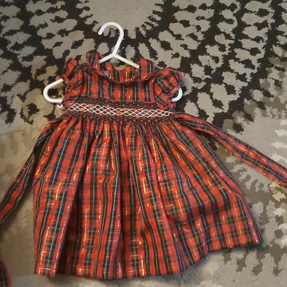 Formal red dress - Picture 4 of 4